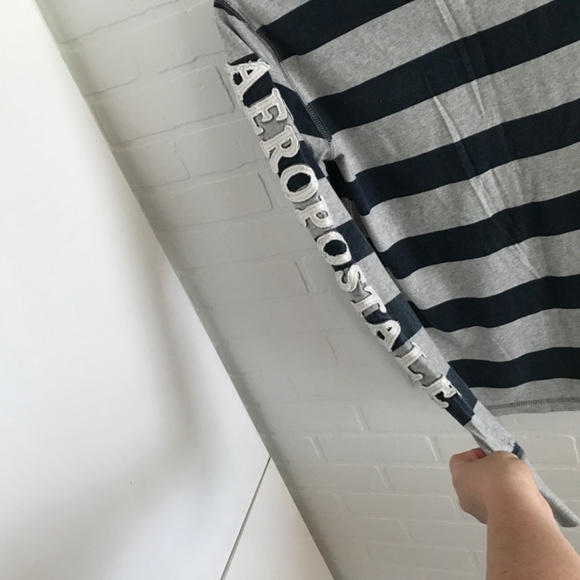 Aeropostale Men’s Tee Navy/gray Longsleeve Scoop neck Striped Varsity XS - Picture 4 of 4